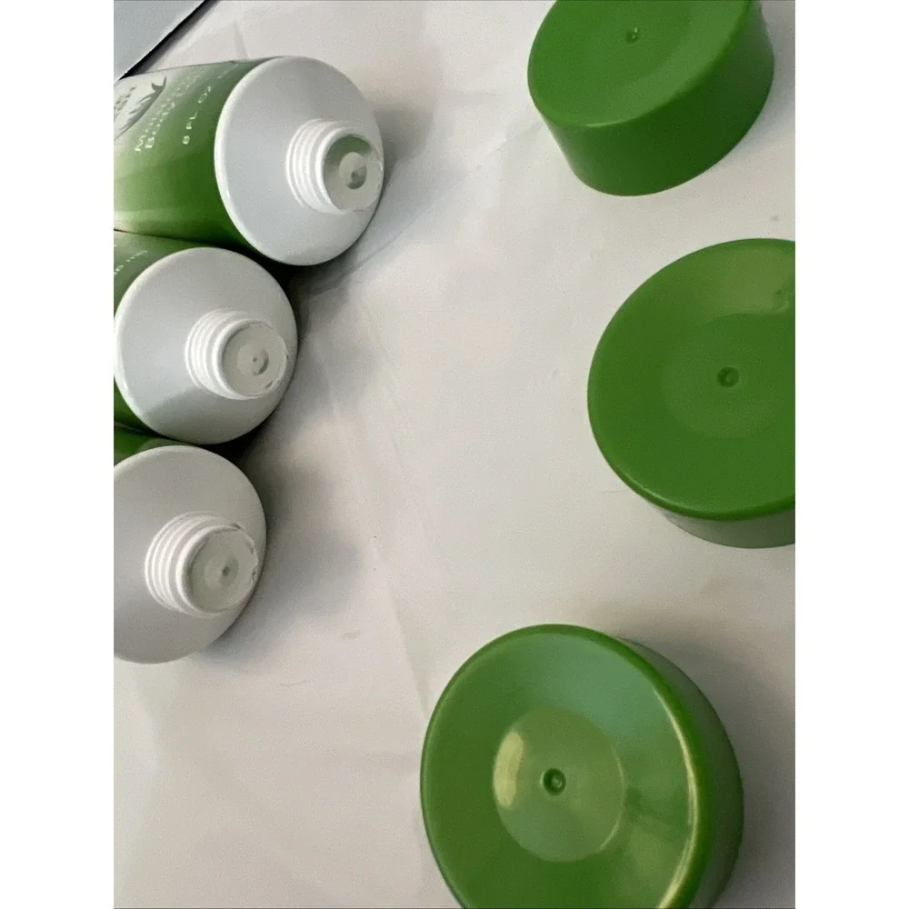 Dermasil Labs Aloe Fresh Moisturizing‎ Body Lotion  8 OZ Each 3 Sealed Tubes